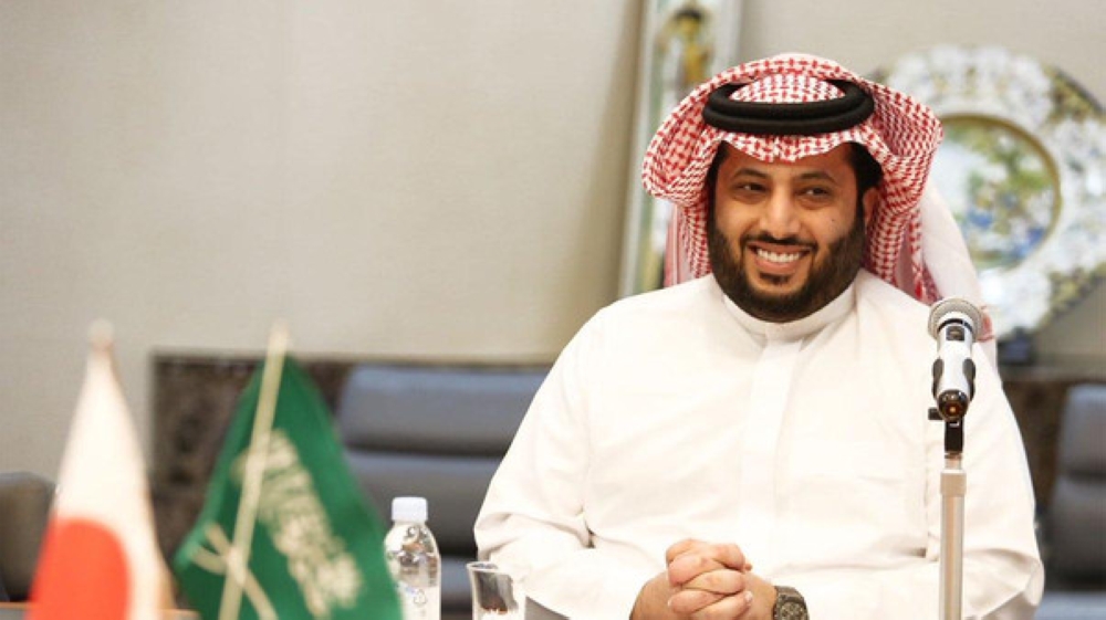 آل الشيخ الشخصية الأكثر تأثيراً في كرة القدم العربية