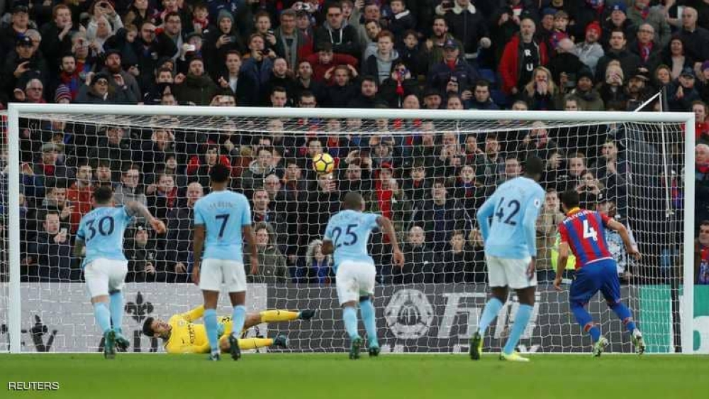 دفاع كريستال بالاس الحديدي يفرمل مانشستر سيتي