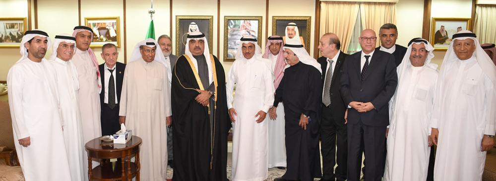 سلمان بن خليفة يحضر مجلس السفارة السعودية