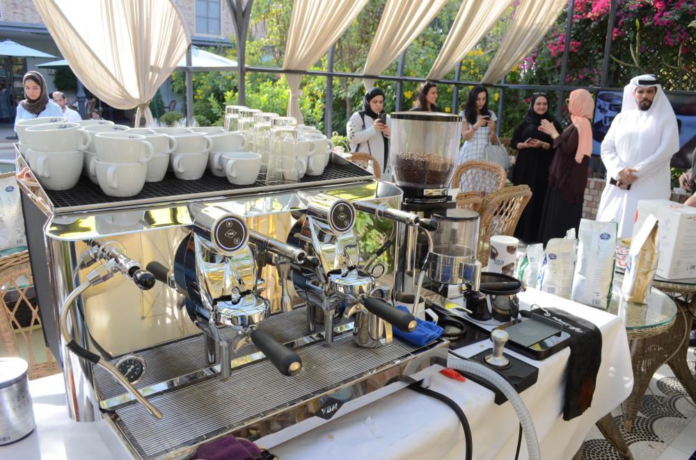 كولينير آند بيوند تقدم علامتي Caffe Diemme و VBM في البحرين