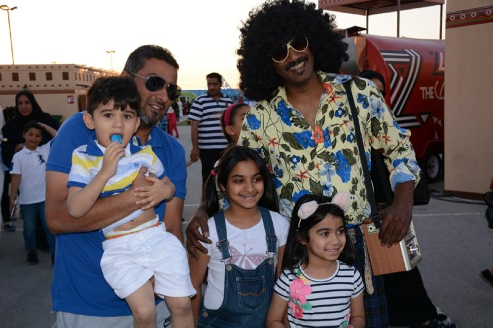 سوق البسطة يستضيف برنامج إثراء الشباب بمشاركة "طفاش" وشخصيات تراثية