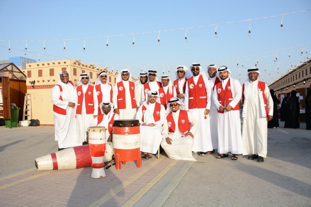 سوق البسطة يستضيف برنامج إثراء الشباب بمشاركة "طفاش" وشخصيات تراثية