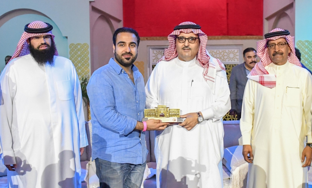 عبدالعزيز آل سعود يتوّج أبطال "فيصل بن حمد لجمال الخيل العربية"