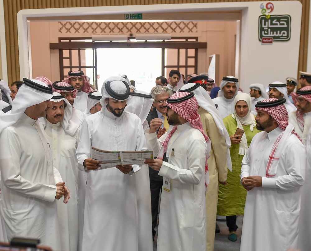 ناصر بن حمد: "حكايا مسك" النموذج العربي الأبرز لصناعة "الحكايا العصرية"