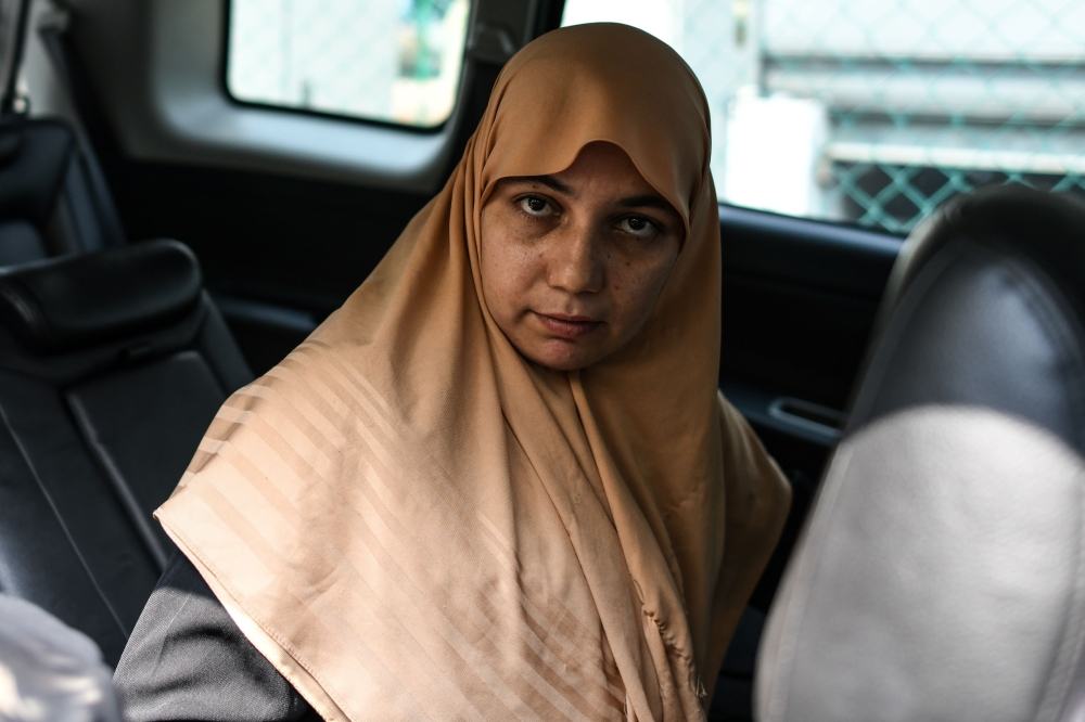 بالصور - تشييع جثمان العالم الفلسطيني المغدور فادي البطش في ماليزيا