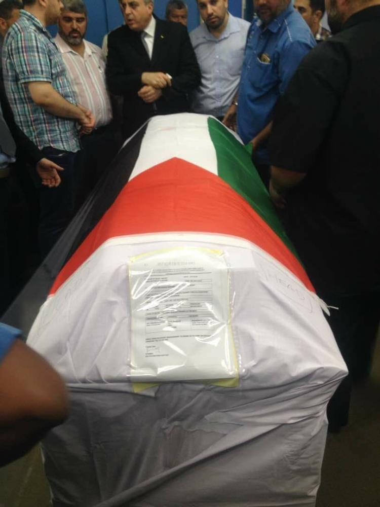 بالصور - تشييع جثمان العالم الفلسطيني المغدور فادي البطش في ماليزيا