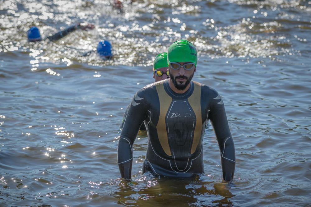 ناصر بن حمد في "الرجل الحديدي" بتكساس.. عين على الإنجاز