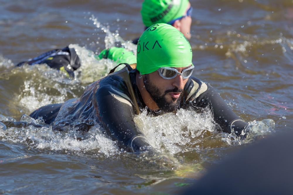 ناصر بن حمد في "الرجل الحديدي" بتكساس.. عين على الإنجاز