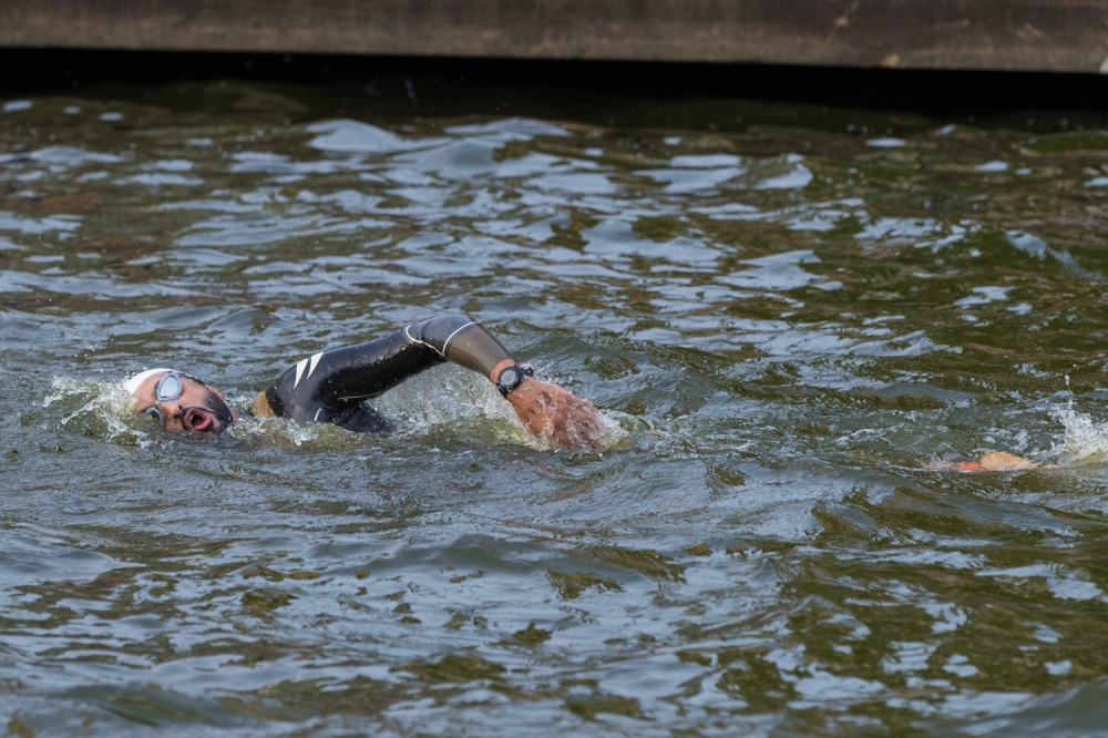 ناصر بن حمد: سباق تكساس مكان مناسب لاختبار قدرات فريق البحرين للترايثلون