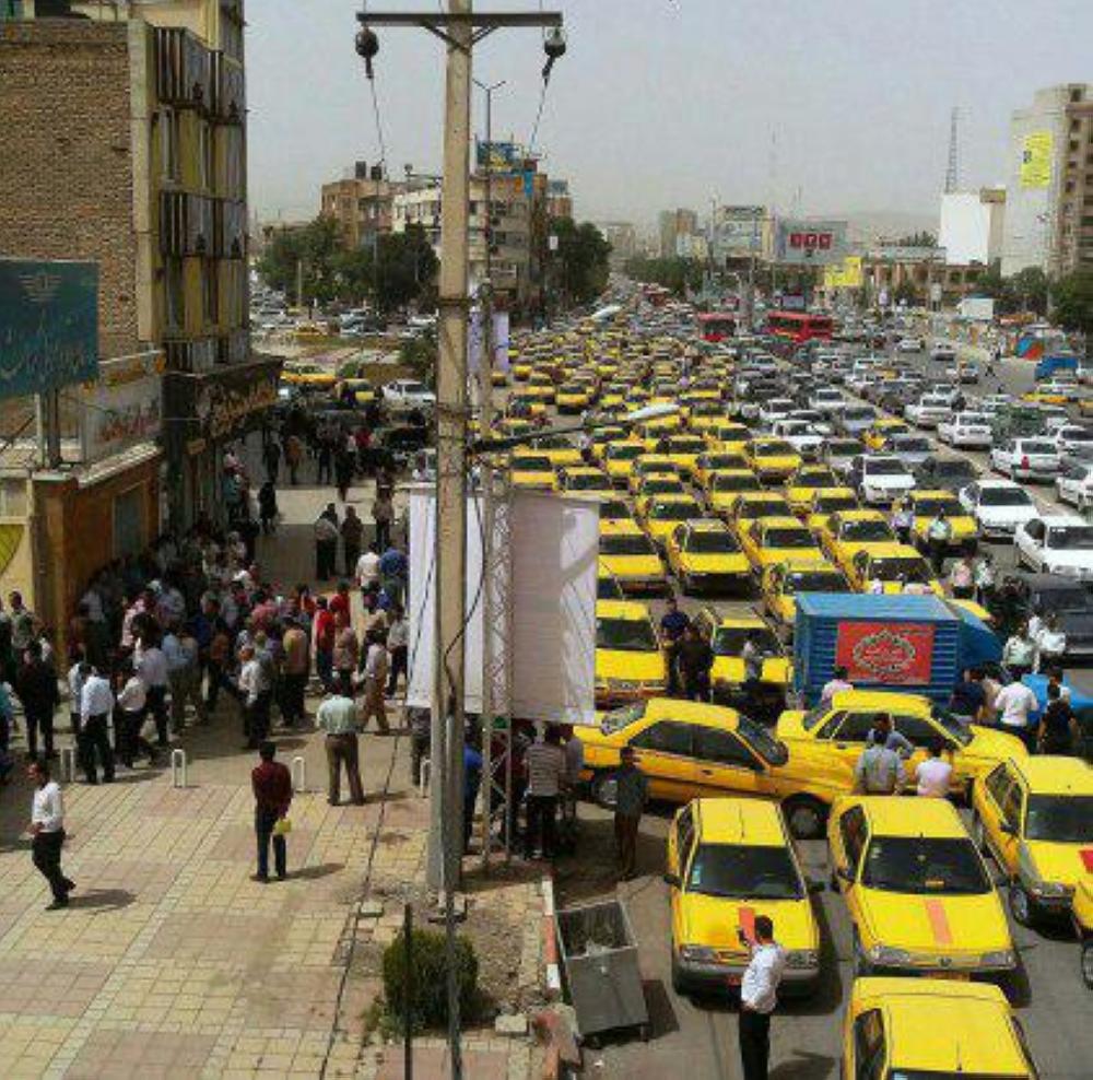 إضراب سائقي الشاحنات بإيران.. تضامن محلي وأمريكي