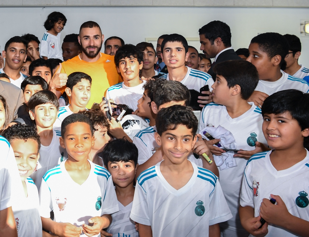 ناصر بن حمد: إنجازات اللاعب كريم بنزيما جعلته رياضياً ساطعاً