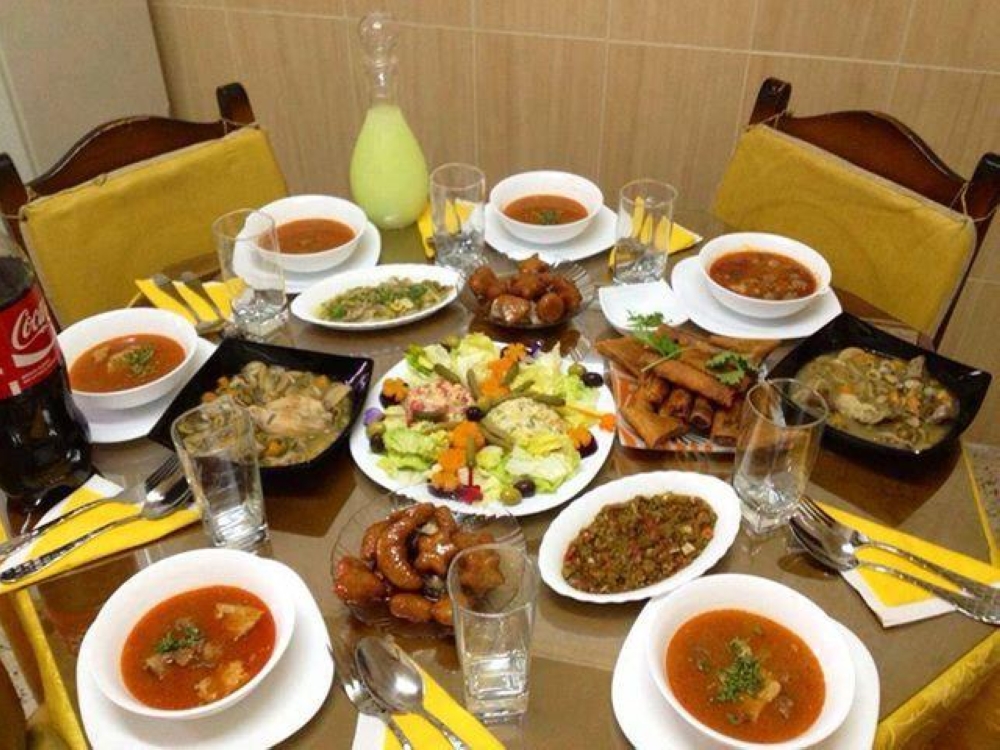الأكلات التقليدية تهيمن على إفطار الجزائريين في رمضان