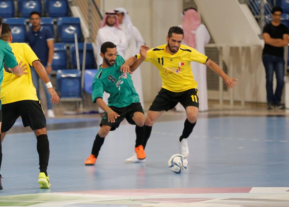 إشادات واسعة بمبادرات خالد بن حمد لدعم الحركتين الشبابية والرياضية