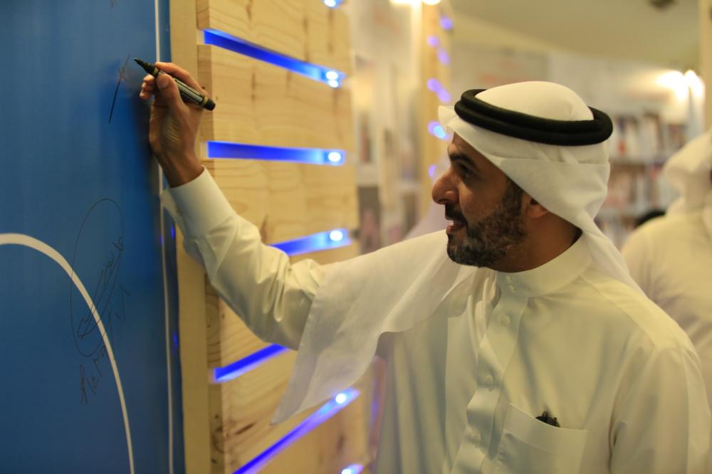 إشادات واسعة بمبادرات خالد بن حمد لدعم الحركتين الشبابية والرياضية