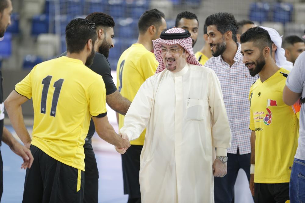 إشادات واسعة بمبادرات خالد بن حمد لدعم الحركتين الشبابية والرياضية