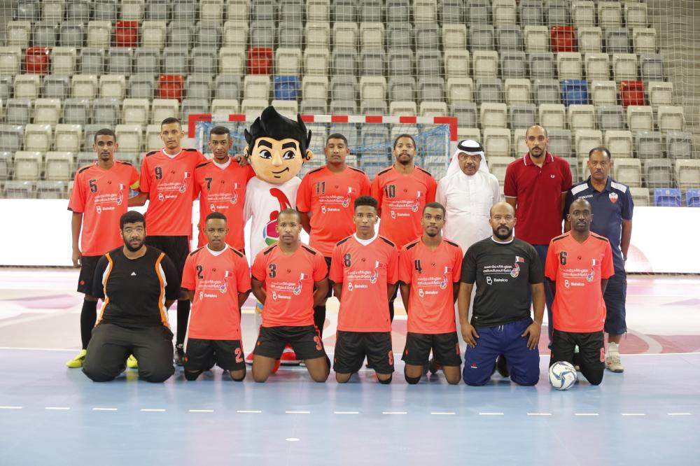 إشادات واسعة بمبادرات خالد بن حمد لدعم الحركتين الشبابية والرياضية