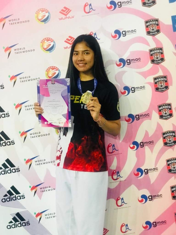 جمانة وفوزية تحصدان ذهبيتين في بطولة هيروز للتايكوندو بتايلند