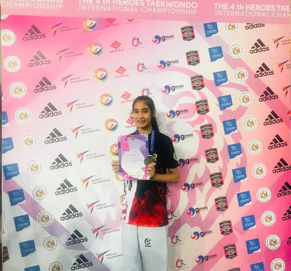 جمانة وفوزية تحصدان ذهبيتين في بطولة هيروز للتايكوندو بتايلند