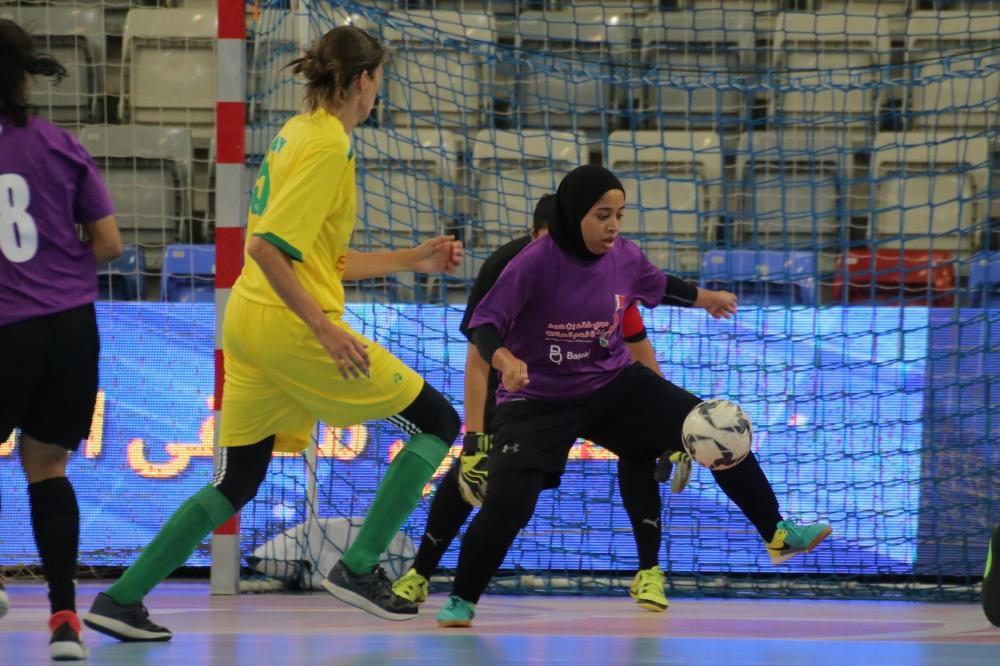 الإصرار يضرب موعدا مع القوة في نهائي دوري الفتيات