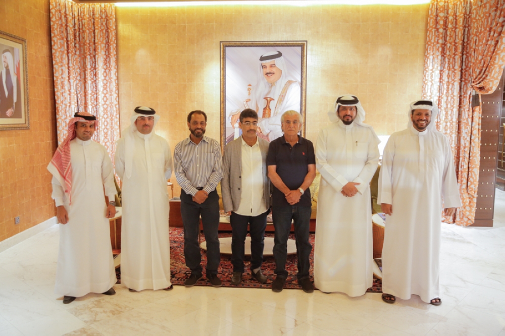 توالي الإعداد لجائزة خالد بن حمد للمسرح الشبابي