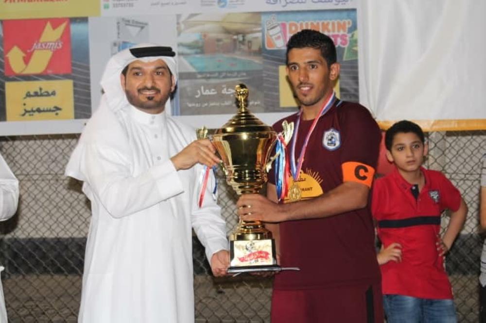 خالد بن حمد يُنيب وزير الشباب والرياضة لتتويج أبطال دوري سموه للفتيات والجاليات والأندية