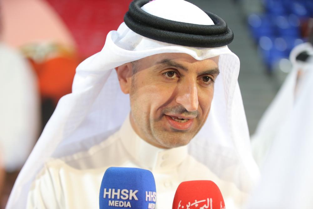 خالد بن حمد يُنيب وزير الشباب والرياضة لتتويج أبطال دوري سموه للفتيات والجاليات والأندية