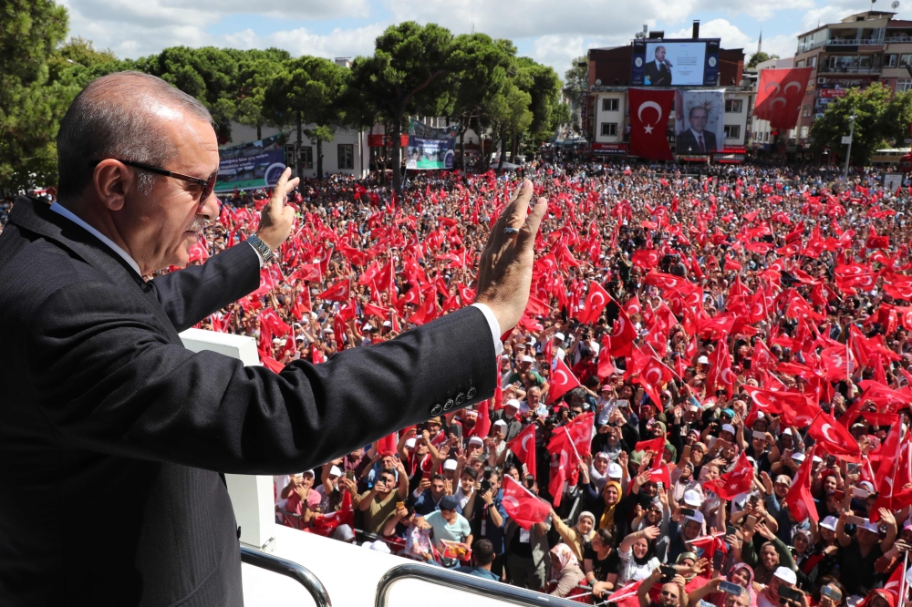 أردوغان: تدهور الليرة مؤامرة سياسية ضد تركيا