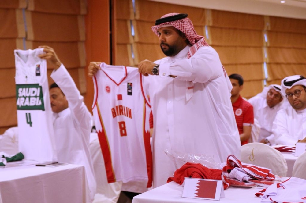 الأحمر السلاوي الناشئ يدشن المشوار الخليجي بملاقاة عمان