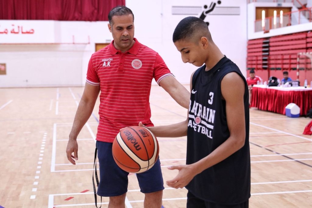 الأحمر السلاوي الناشئ يدشن المشوار الخليجي بملاقاة عمان