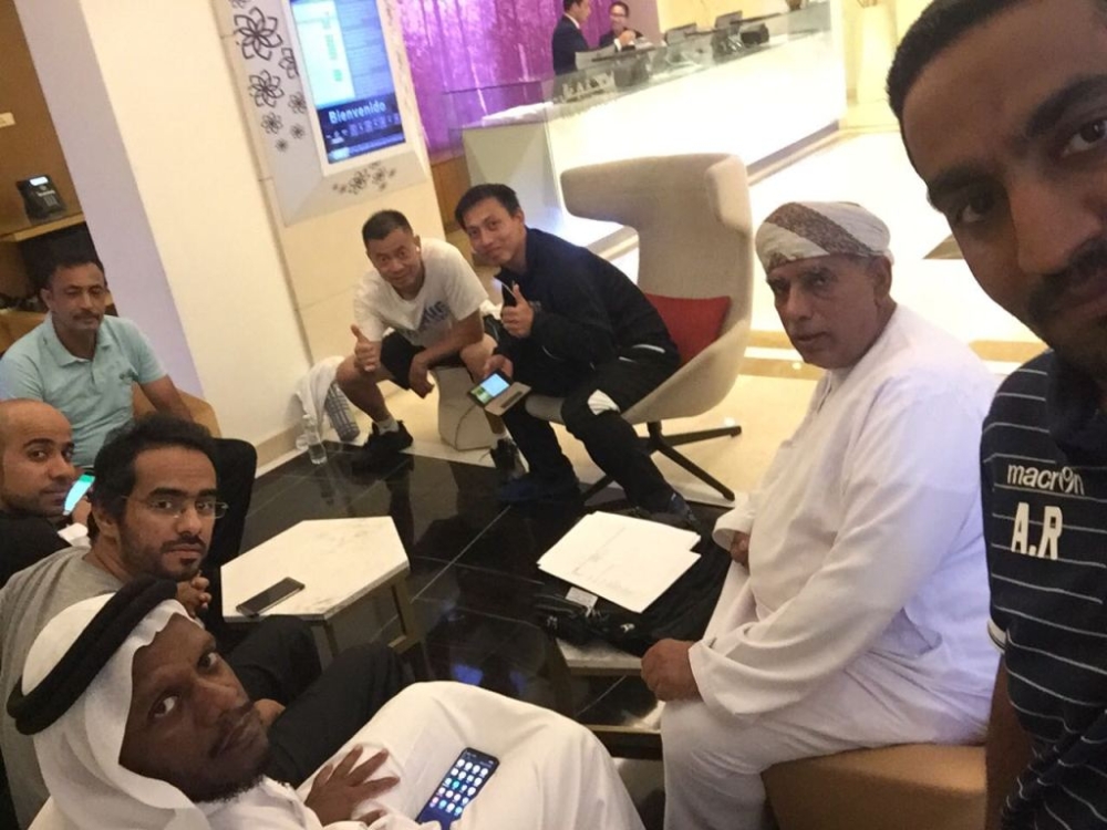 الأحمر السلاوي الناشئ يدشن المشوار الخليجي بملاقاة عمان