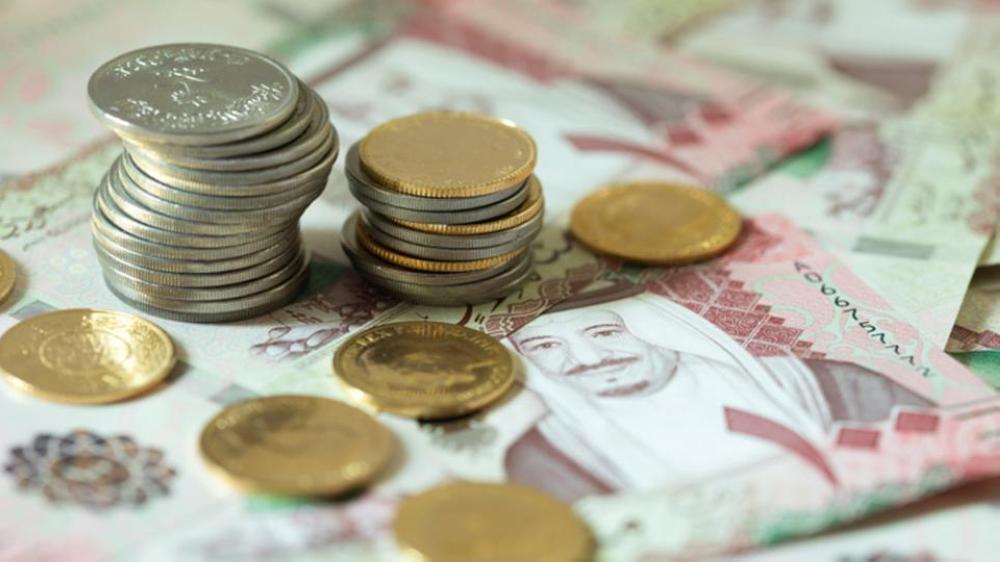 السياح السعوديون خفضوا شراء الدولار بنسبة 56%