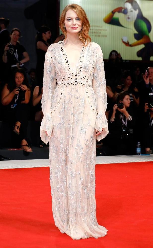 هذه أجمل إطلالات نجمات مهرجان البندقيّة السينمائي