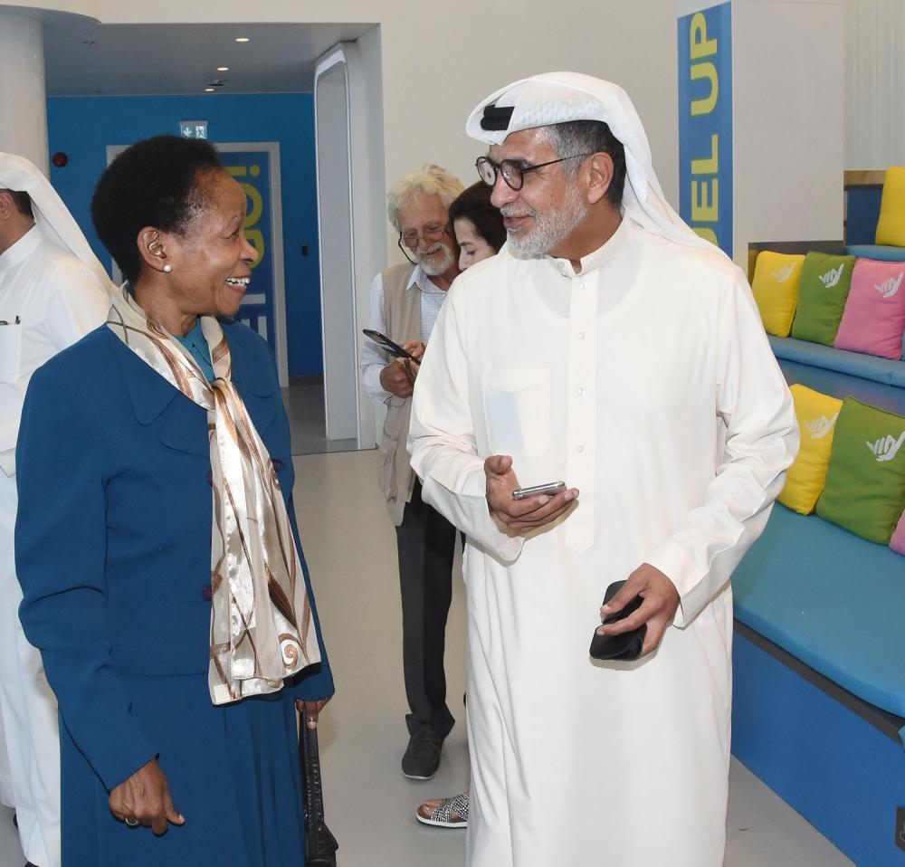 "وفد حائزي نوبل": "مدينة خليفة" نموذج للطفرة الإسكانية والعمرانية