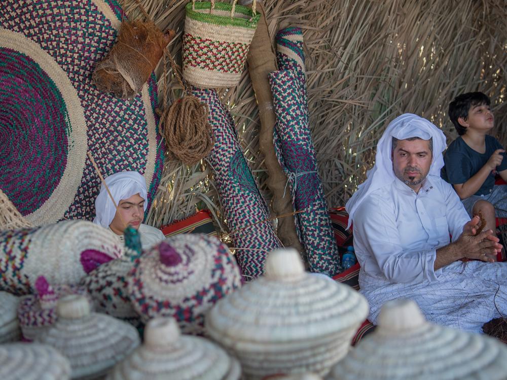 ناصر بن حمد يهنئ الفائزين ويشيد بالمستويات