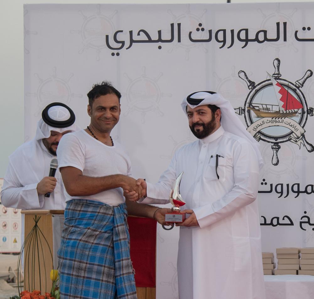 ناصر بن حمد يهنئ الفائزين ويشيد بالمستويات