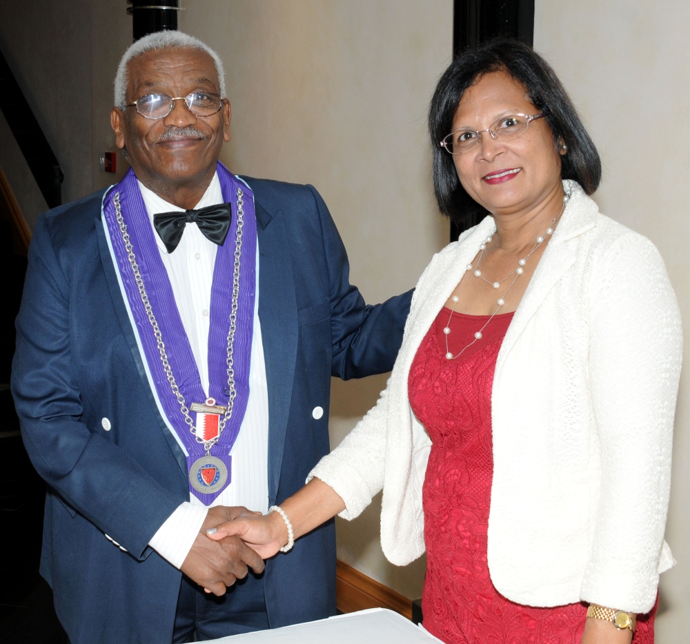 جمعية تذوق الأطعمة تنظم حفلها الشهري