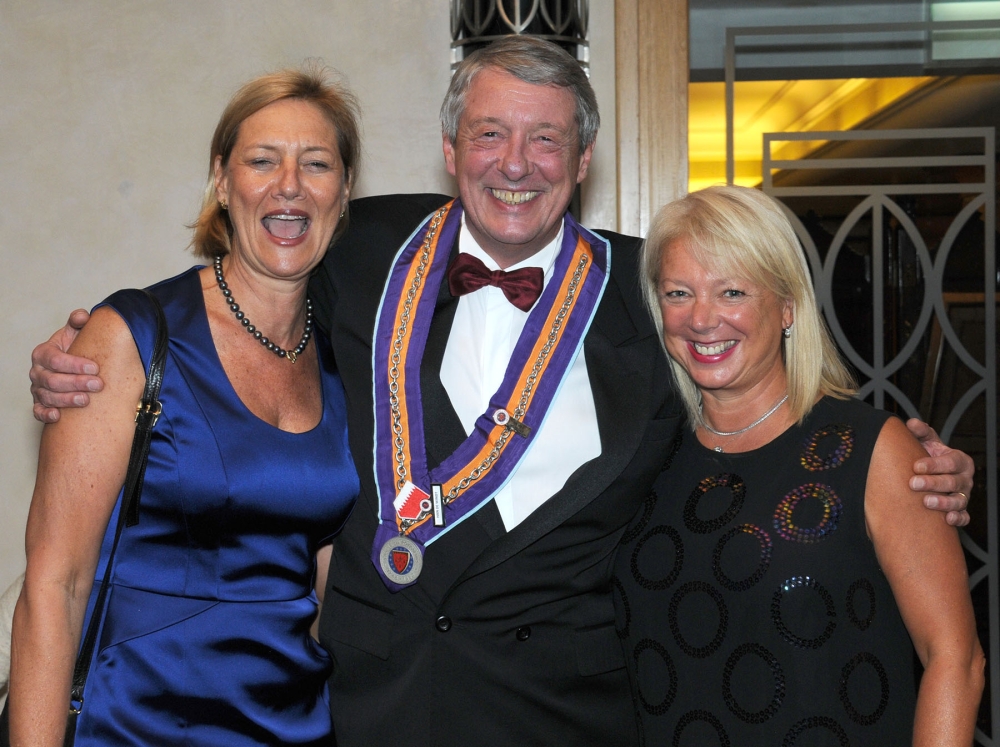 جمعية تذوق الأطعمة تنظم حفلها الشهري