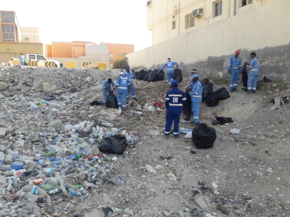 "الجنوبية" تبدأ حملة إزالة المخلفات في المواقع السكنية