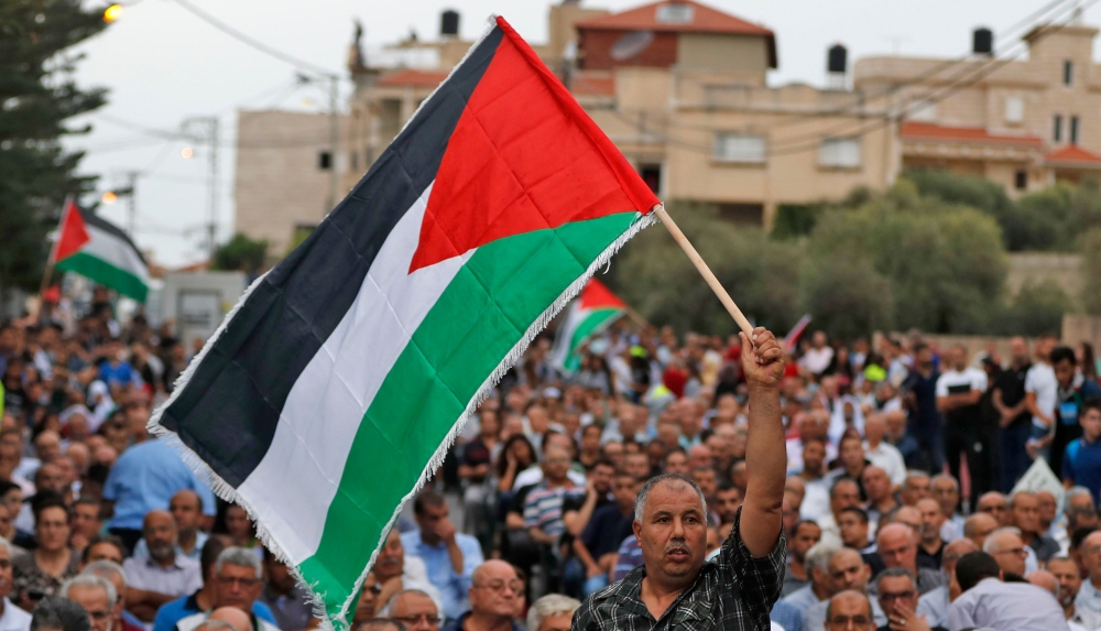 بالصور - الفلسطينيون ينتفضون ضد "يهودية الدولة" في ذكرى "انتفاضة الأقصى"