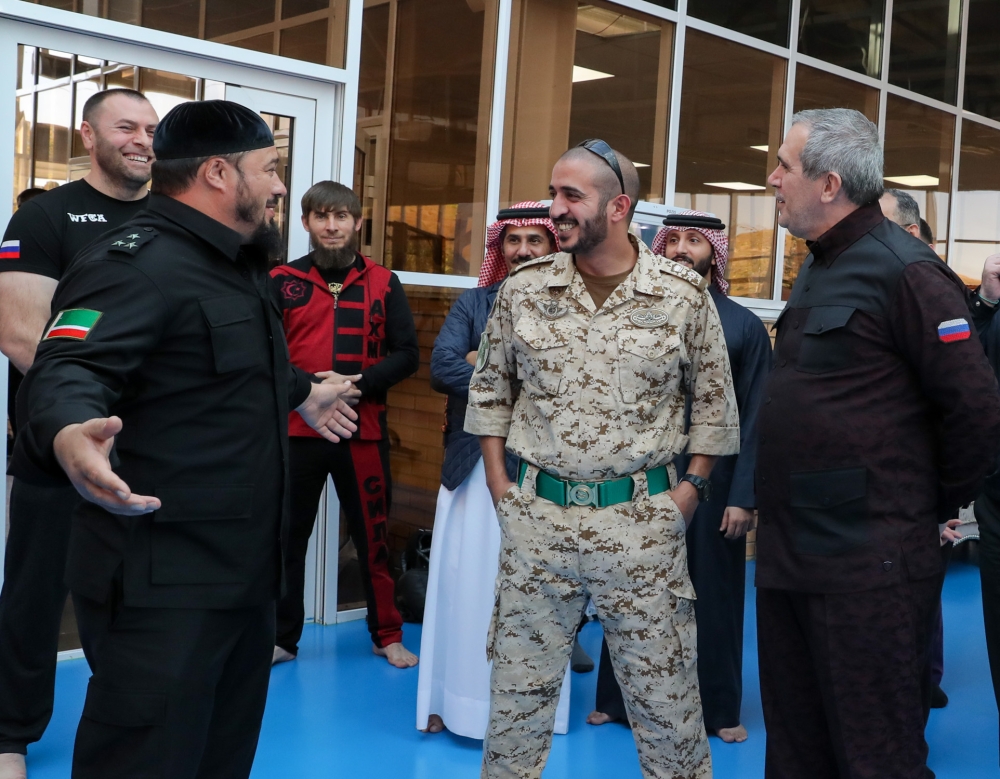 خالد بن حمد: البحرين والشيشان لديهما تجربة فريدة بفنون القتال المختلطة