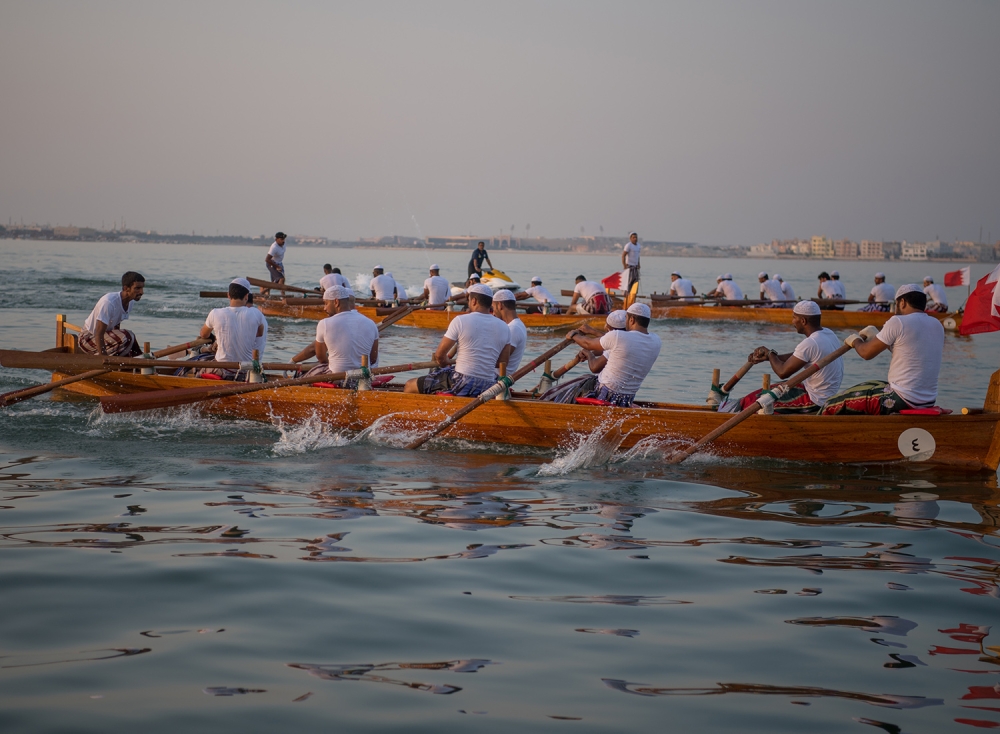 خالد بن حمد يثمن جهود ناصر بن حمد للمحافظة على الرياضات التراثية