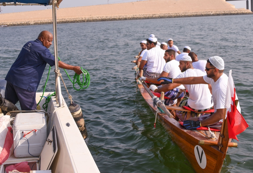 خالد بن حمد يثمن جهود ناصر بن حمد للمحافظة على الرياضات التراثية