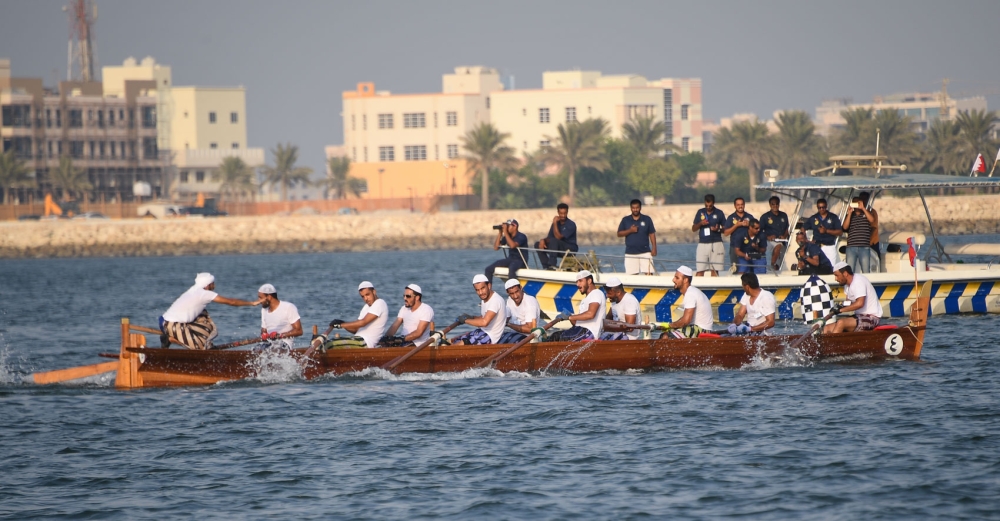 خالد بن حمد يثمن جهود ناصر بن حمد للمحافظة على الرياضات التراثية