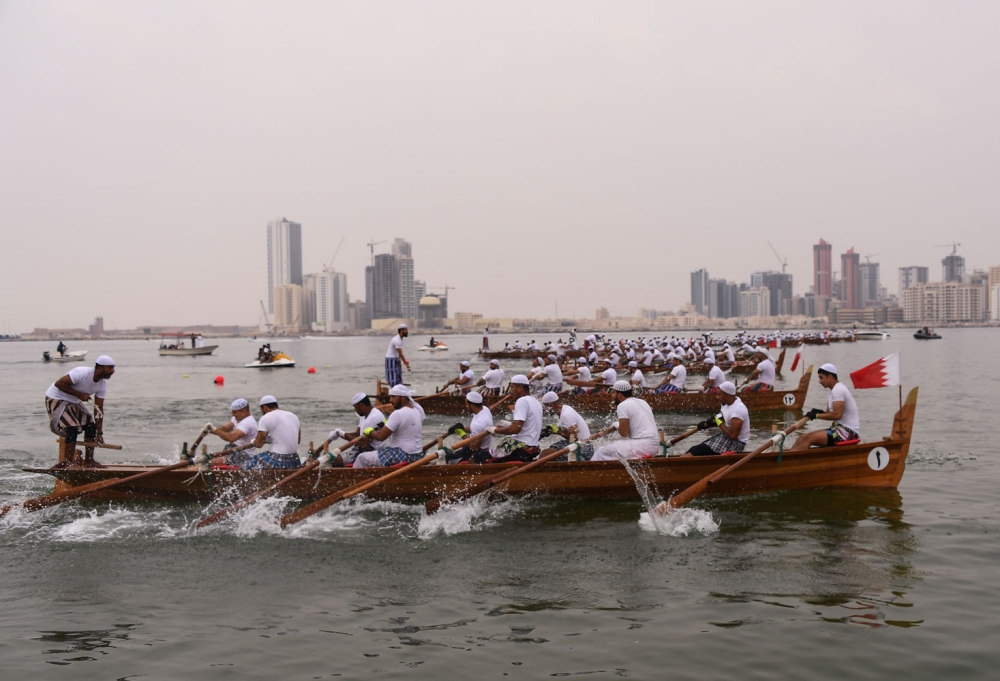 ناصر بن حمد: سيارة وجوائز مالية كبيرة لختام موسم سموه للموروث البحري