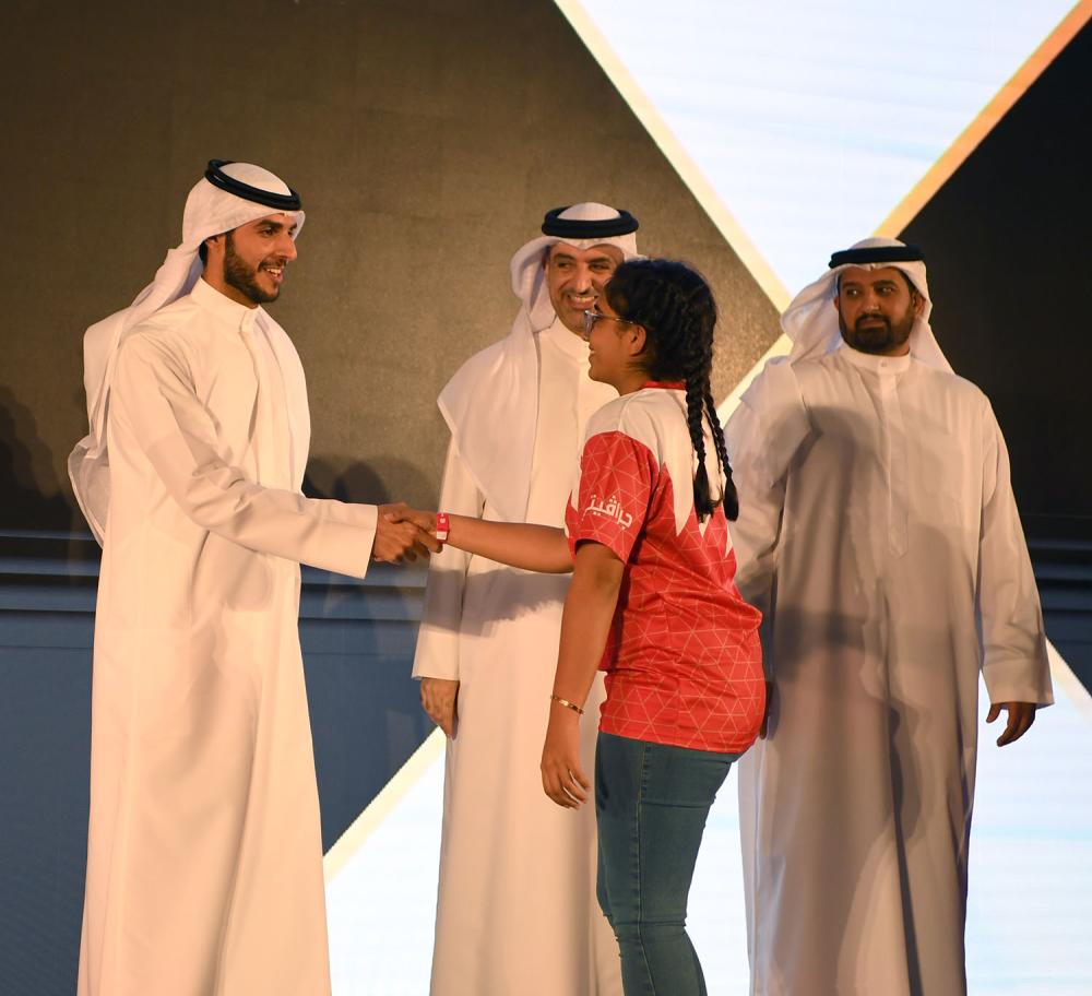 فاطمة بنت أحمد تحرز المركز الأول خليجياً والعاشر عالمياً بكأس العالم للطيران الحر الداخلي