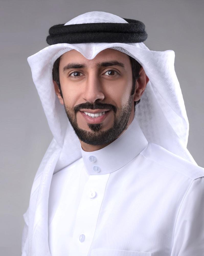 سرقة 15 "بنر" للمرشح عمار قمبر