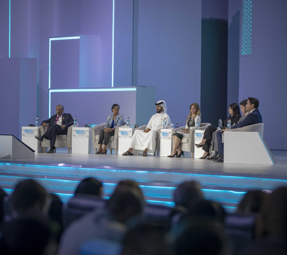 ناصر بن حمد بمنتدى شباب العالم: الأمن والرعاية الوطنية والأمل محاور أساسية لإدارة السلام