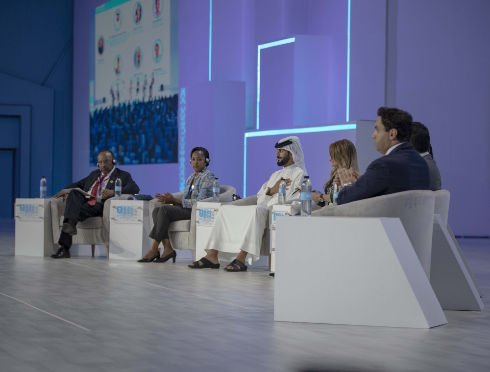 ناصر بن حمد بمنتدى شباب العالم: الأمن والرعاية الوطنية والأمل محاور أساسية لإدارة السلام