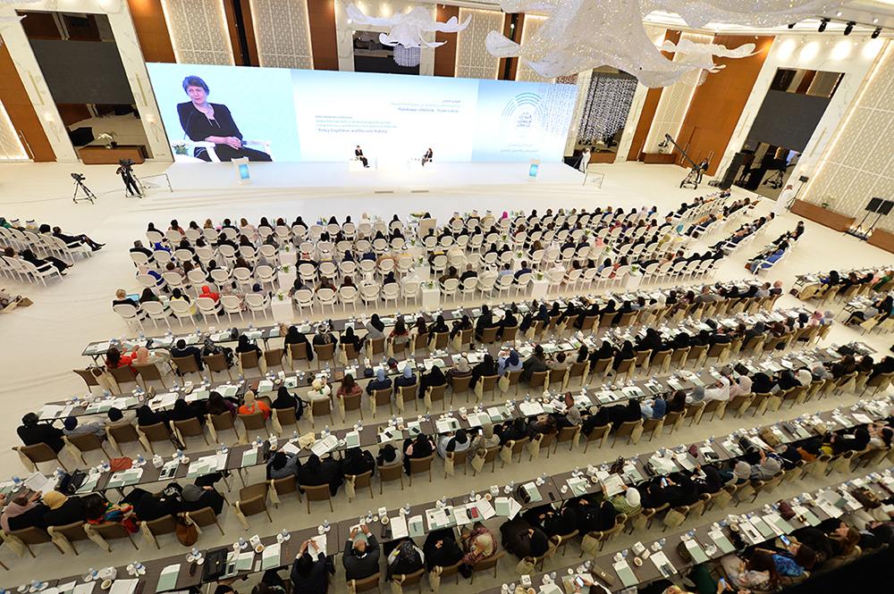 المدير التنفيذي للأمم المتحدة: نسبة نساء البحرين المثقفات عالية