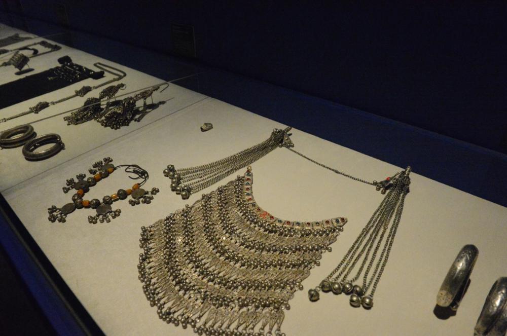 افتتاح معرض "لقاء الثقافات في تصاميم مجوهرات المملكة العربية السعودية"